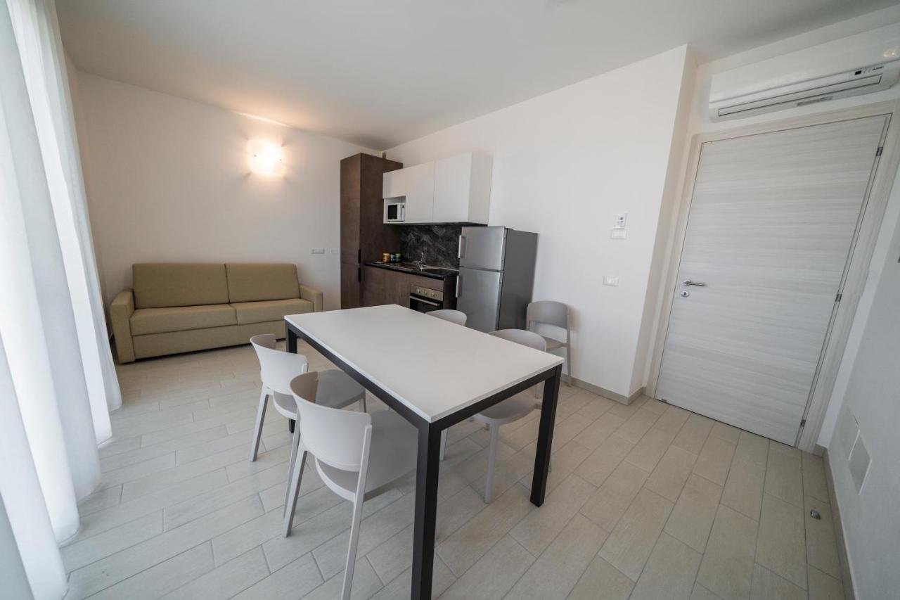 Sabbia & Mare Aparthotel Rosolina Mare Bagian luar foto