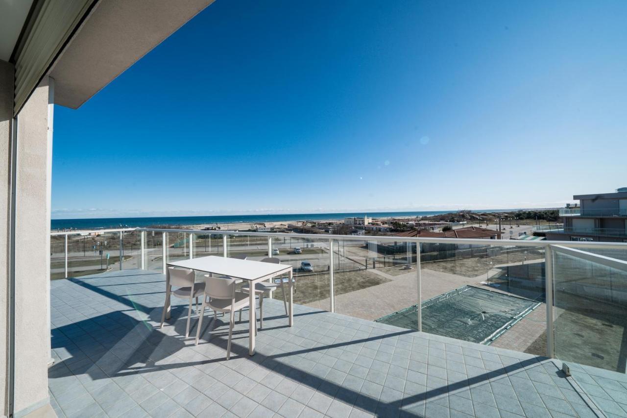 Sabbia & Mare Aparthotel Rosolina Mare Bagian luar foto