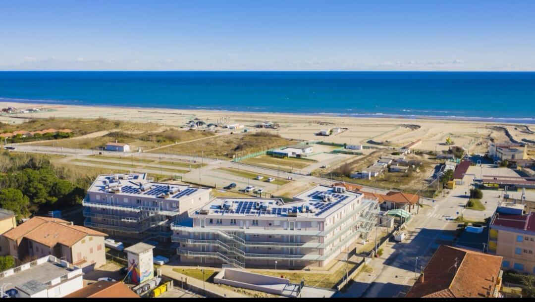 Sabbia & Mare Aparthotel Rosolina Mare Bagian luar foto